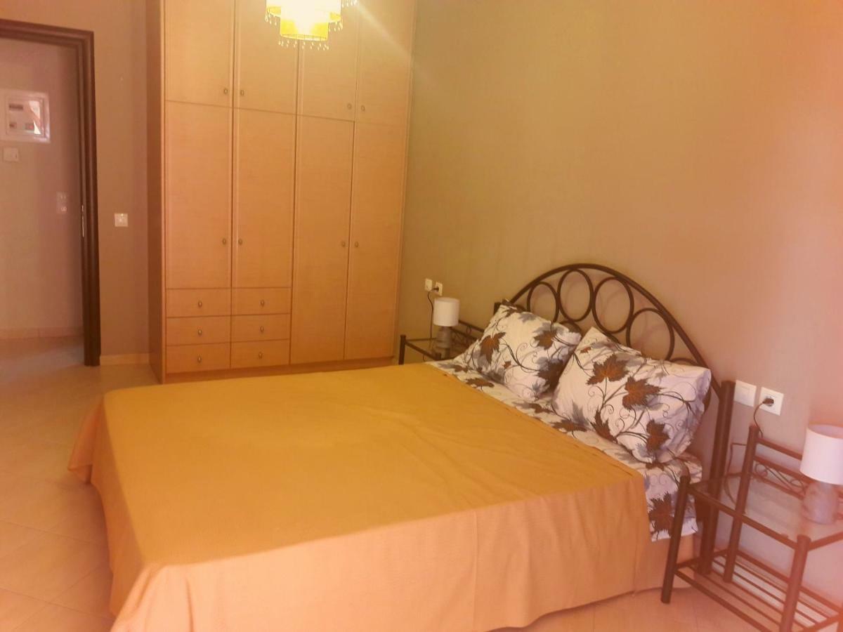 Moiras * Lefkada City